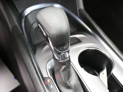 Used 2023 Chevrolet Malibu LT image 30