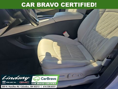 Certified 2022 Buick Enclave Avenir w/ Avenir Technology Package image 19