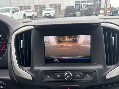 Used 2020 GMC Terrain SLE w/ Driver Convenience Package image 23