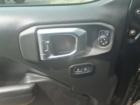 Used 2023 Jeep Wrangler Unlimited Sport AWD/4WD image 24