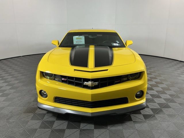 Used 2010 Chevrolet Camaro SS w/ LPO, Ground Effects Package RWD image 2
