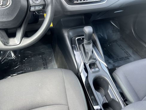 Used 2022 Toyota Corolla LE FWD image 21