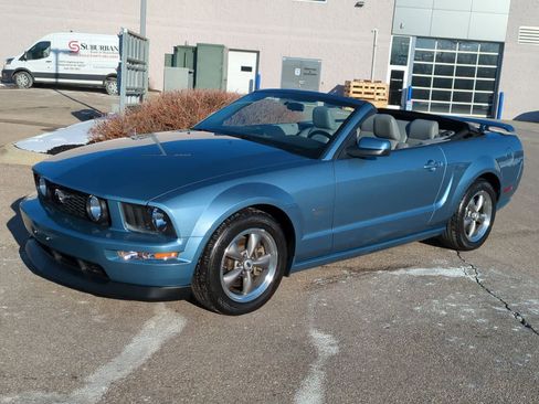 Used 2005 Ford Mustang GT image 4