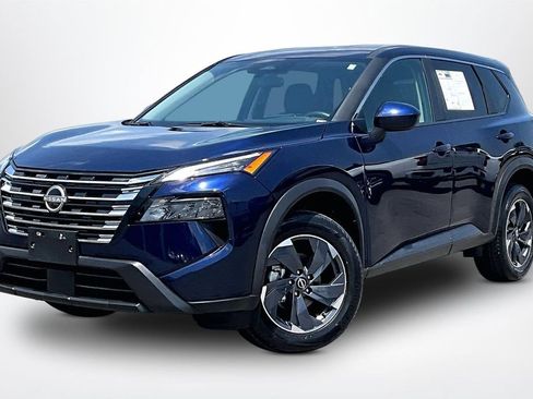 Used 2025 Nissan Rogue SV FWD image 3