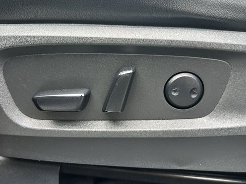 Used 2023 Nissan Pathfinder Rock Creek AWD/4WD image 13