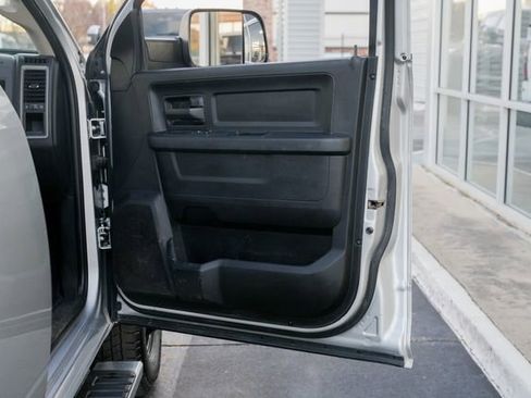 Used 2018 RAM 3500 Tradesman w/ Chrome Appearance Group image 31