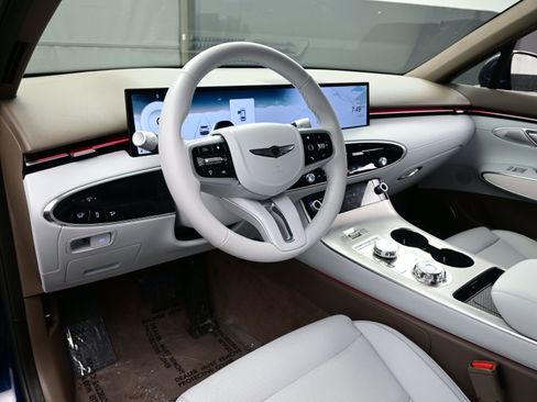 Certified 2026 Genesis GV70 2.5T Advanced image 13
