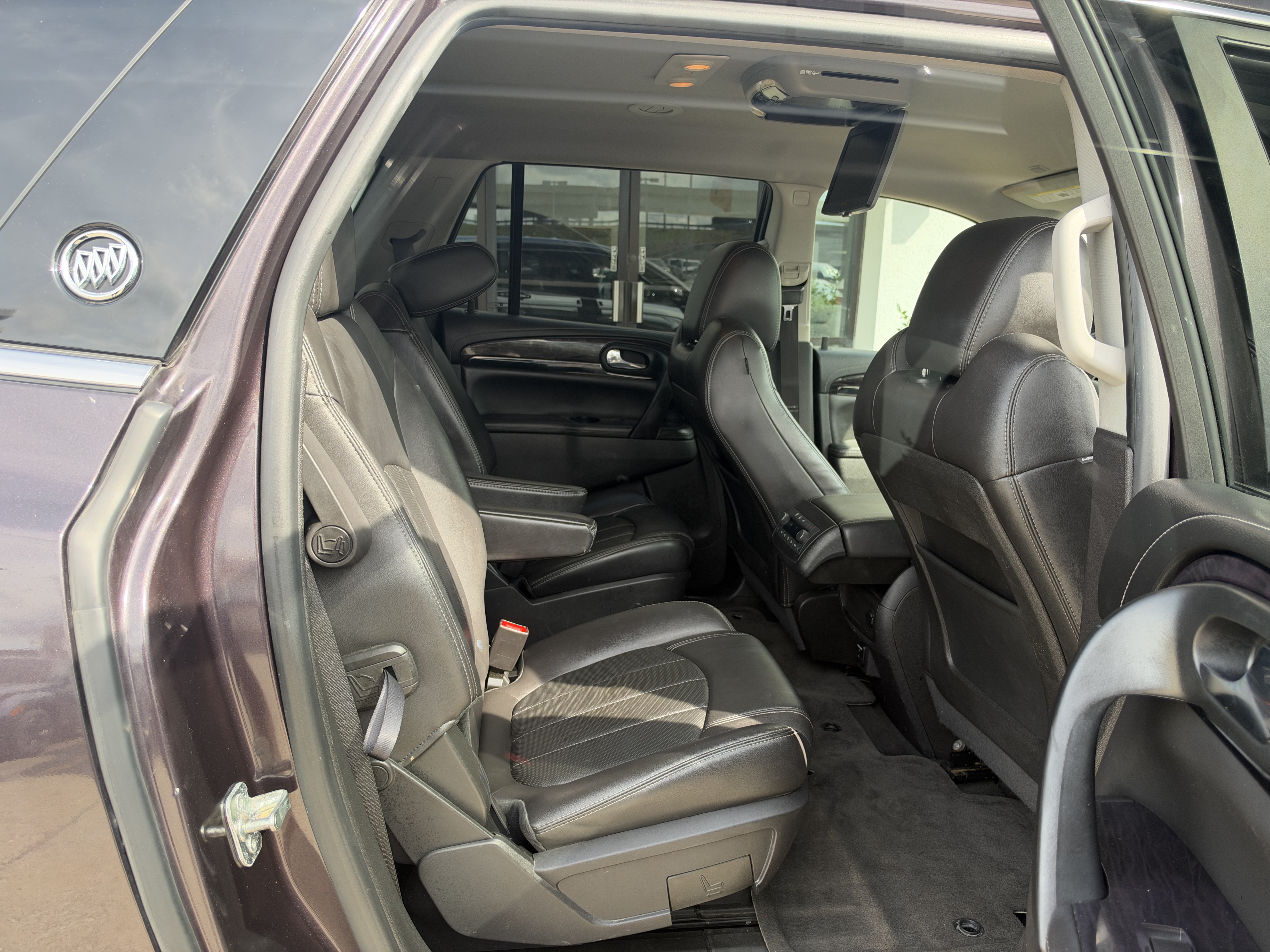 Used 2016 Buick Enclave Leather FWD image 26