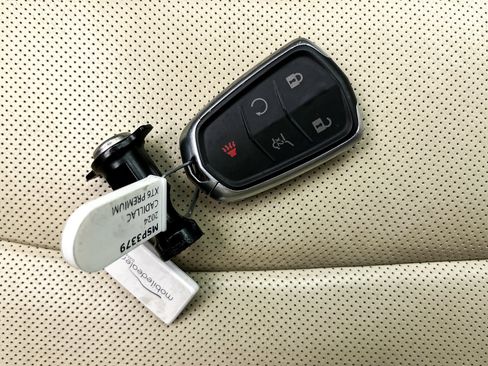 Used 2024 Cadillac XT6 Premium Luxury image 43