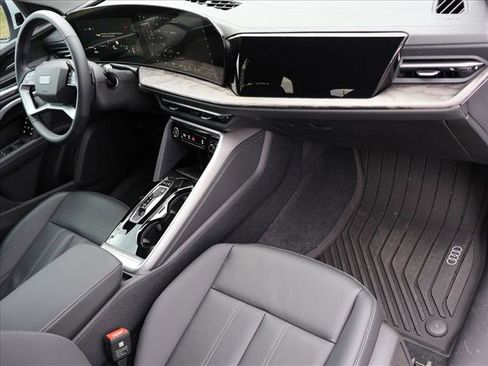 Certified 2025 Audi Q5 Premium AWD/4WD image 29