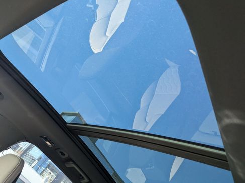 New 2026 Volvo XC90 B6 Plus w/ Protection Package Premier image 17