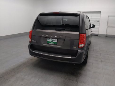 Used 2019 Dodge Grand Caravan SXT FWD image 7