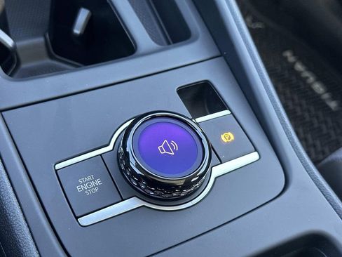 New 2025 Volkswagen Tiguan SE image 20