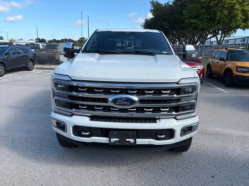 Used 2024 Ford F250 Platinum AWD/4WD image 2