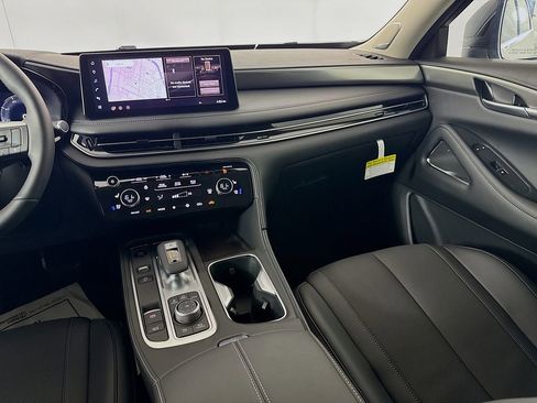 New 2026 INFINITI QX60 Luxe w/ Family Package image 28