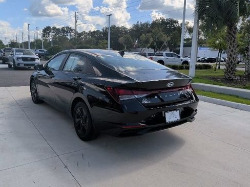Certified 2023 Hyundai Elantra SEL FWD image 9