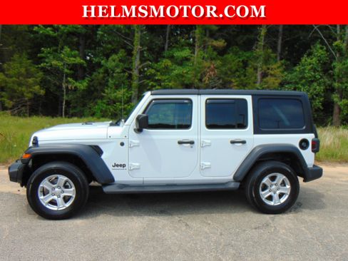 Used 2023 Jeep Wrangler Unlimited Sport w/ Cold Weather Group AWD/4WD image 3