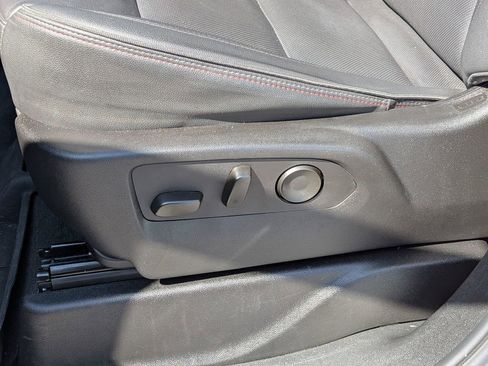 Used 2024 Chevrolet Suburban RST w/ Luxury Package image 16