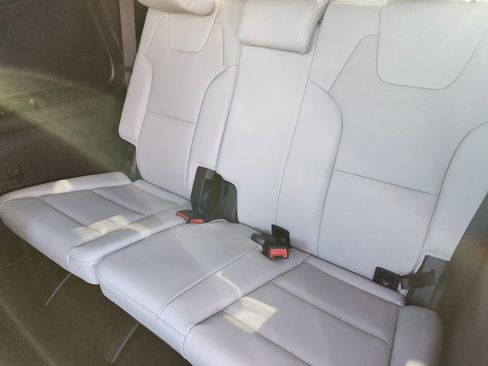 Used 2024 Kia Telluride S w/ S Sunroof Package image 14