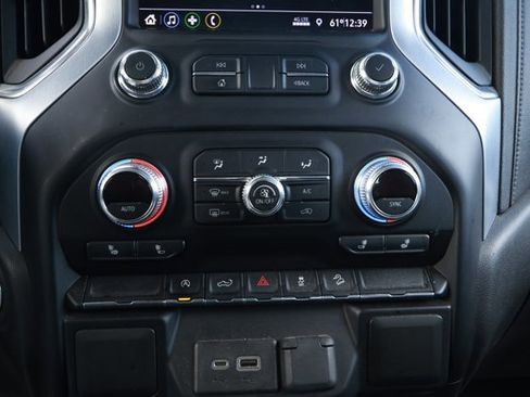 Used 2020 GMC Sierra 1500 Elevation w/ Elevation Value Package image 17