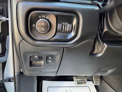 Used 2023 RAM 1500 Laramie AWD/4WD image 27