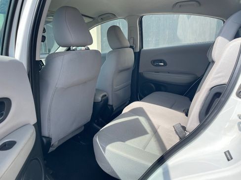 Used 2016 Honda HR-V LX image 14