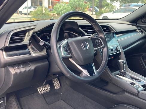 Used 2021 Honda Civic Sport image 9