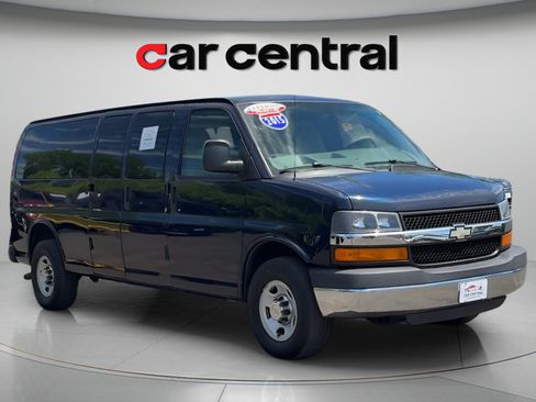 Used 2015 Chevrolet Express 3500 LT w/ LT Preferred Equipment Group RWD image 7