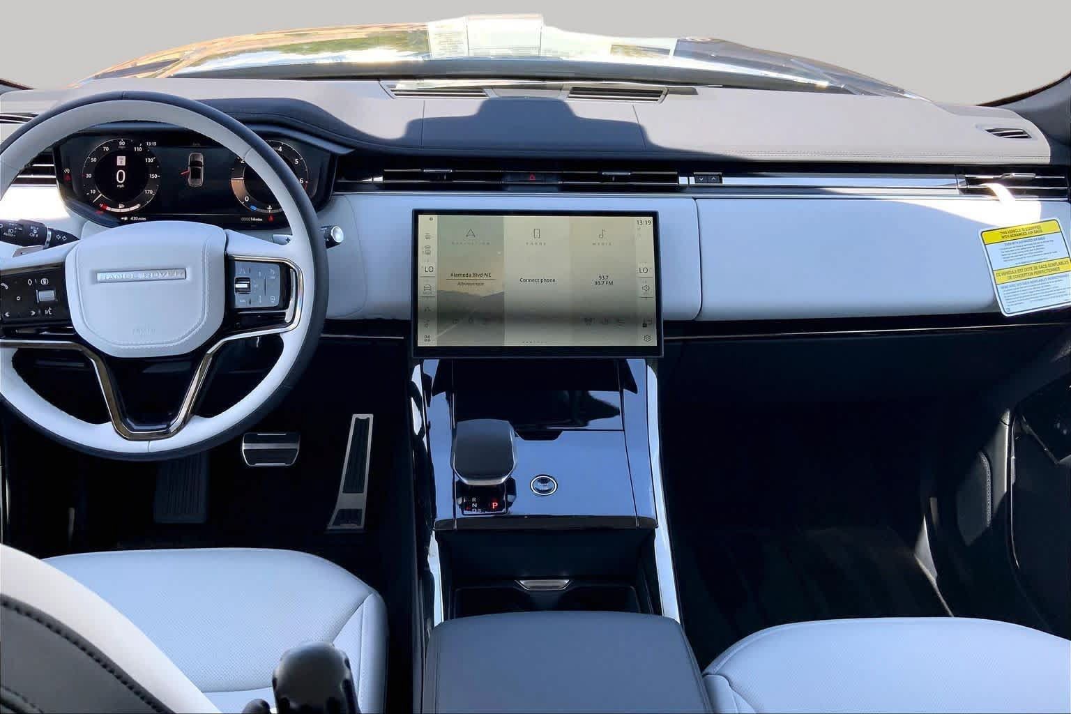 New 2026 Land Rover Range Rover Sport Dynamic SE AWD/4WD image 5