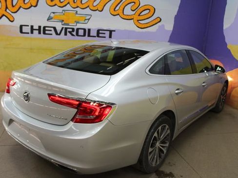 Used 2017 Buick LaCrosse Essence FWD image 4