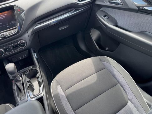 Used 2023 Chevrolet TrailBlazer LT w/ Convenience Package FWD image 17