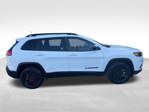 Used 2023 Jeep Cherokee Altitude Lux AWD/4WD image 6