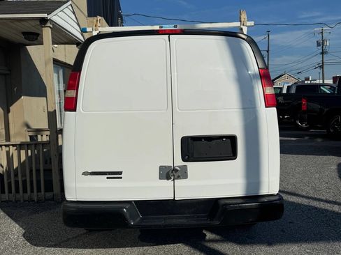 Used 2012 Chevrolet Express 2500 RWD image 5