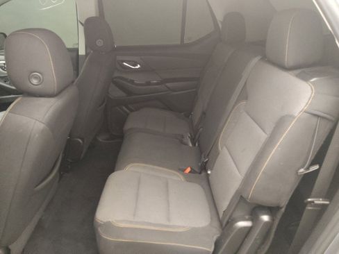 Used 2021 Chevrolet Traverse LS FWD image 18