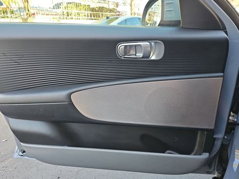 Used 2025 Hyundai Ioniq 6 SE RWD image 26