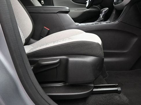 Used 2024 Chevrolet Equinox LT image 15