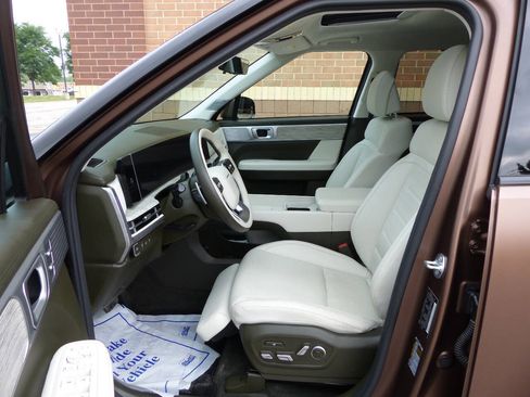 Used 2025 Hyundai Santa Fe Calligraphy AWD/4WD image 29