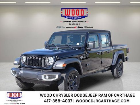 Used 2024 Jeep Gladiator Sport AWD/4WD image 7