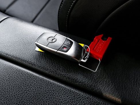 Used 2020 Mercedes-Benz GLS 450 4MATIC image 67