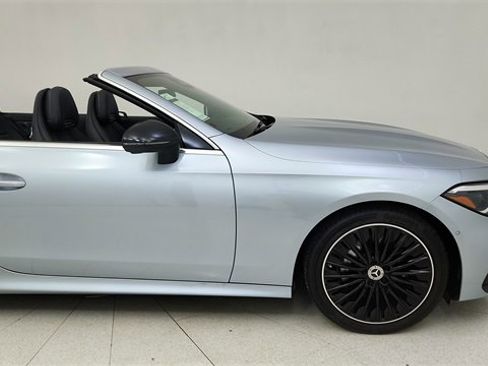 Used 2025 Mercedes-Benz CLE 300 4MATIC Cabriolet image 7