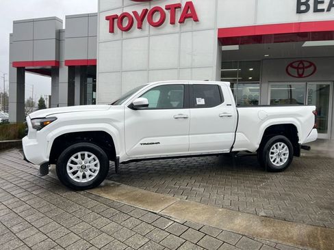 New 2026 Toyota Tacoma SR5 AWD/4WD image 2