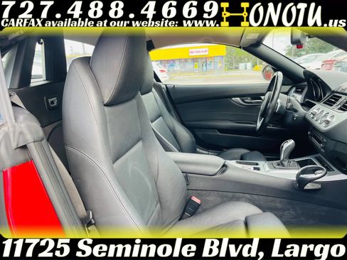 Used 2010 BMW Z4 sDrive35i image 25