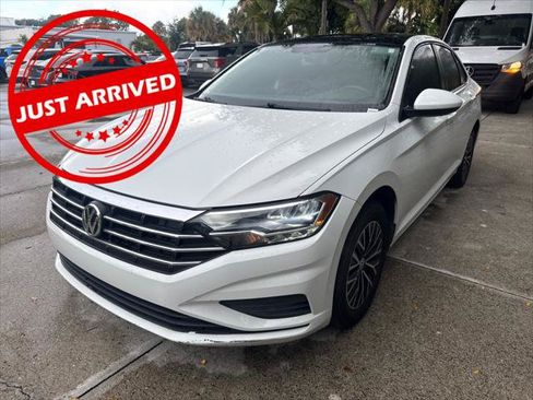 Used 2020 Volkswagen Jetta SE w/ SE Cold Weather Package FWD image 1