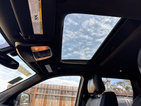 Used 2018 Jeep Grand Cherokee Limited image 14