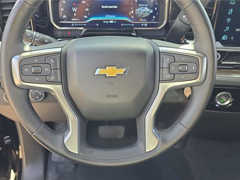 Used 2023 Chevrolet Silverado 1500 LT AWD/4WD image 26