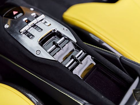 Used 2024 Ferrari SF90 Spider AWD/4WD image 79