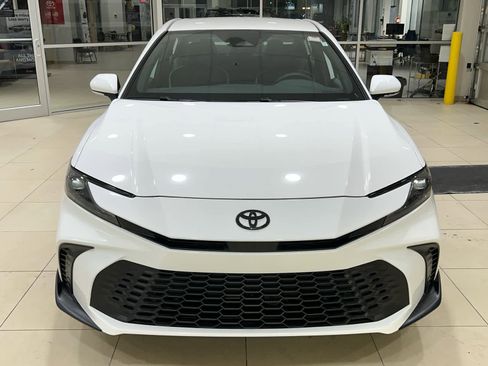 New 2026 Toyota Camry SE w/ Convenience Package image 3