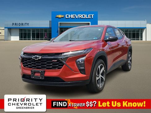 Used 2024 Chevrolet Trax RS w/ Driver Confidence Package FWD image 1