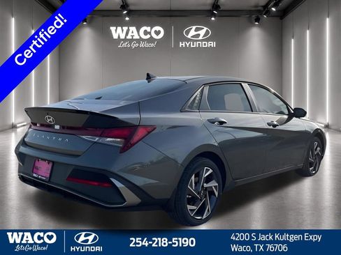 Used 2025 Hyundai Elantra Sport FWD image 15