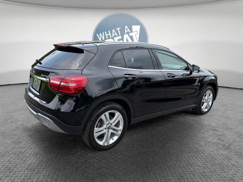 Used 2020 Mercedes-Benz GLA 250 4MATIC image 3